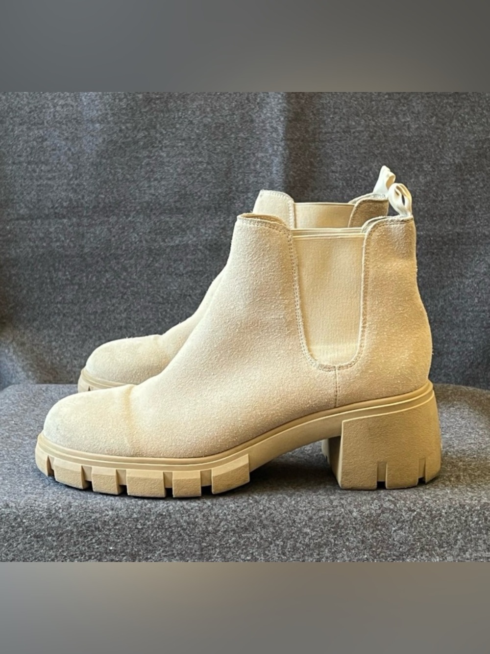 Steve Madden Howler Chelsea Boots